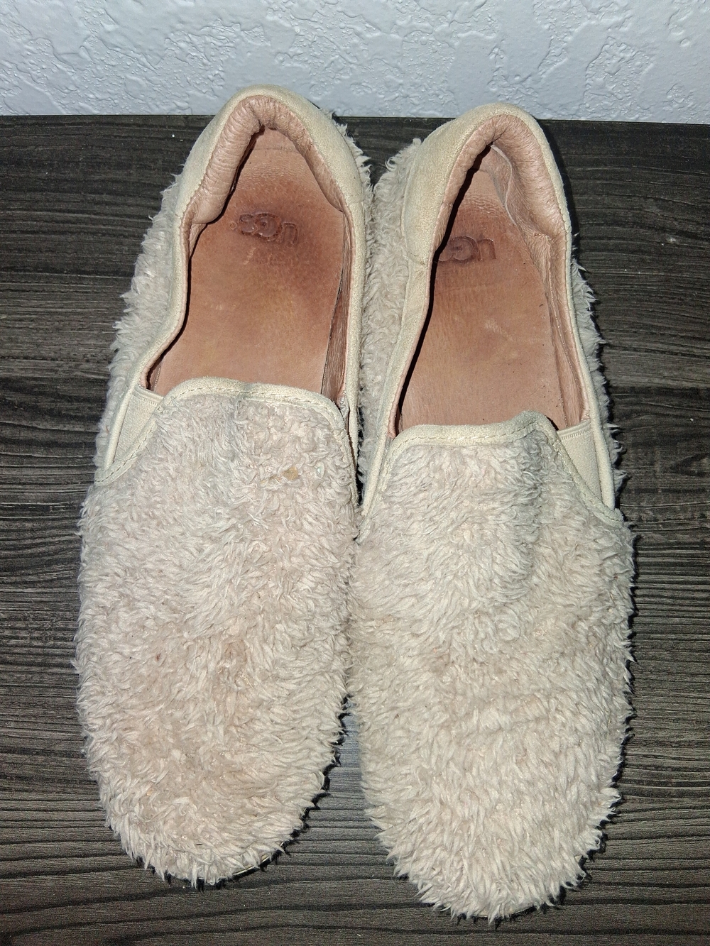 UGG Ricci Cream Faux Fur Slip On Shoes Sneakers Womens Size 7.5 Tan 1019659